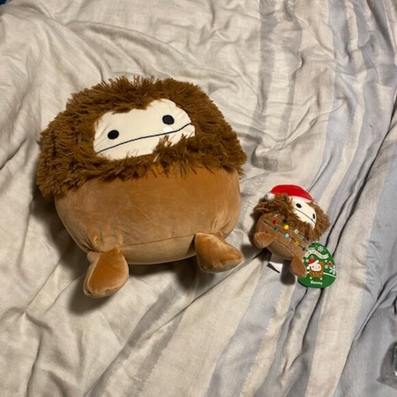 Benny the Bigfoot Yeti squishmallows - Picture 1 of 3